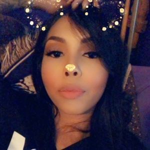 Meet your Posher, Nikki